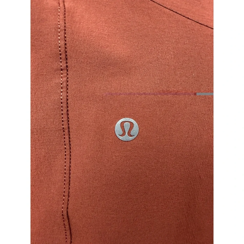 lululemon athletica pre owned